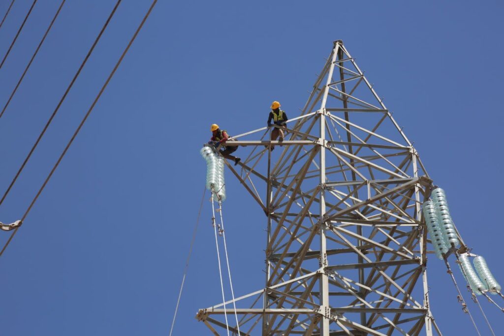 البرلمان يحمل واشنطن مسؤولية أزمة الكهرباء بسبب تقليص الغاز الإيراني