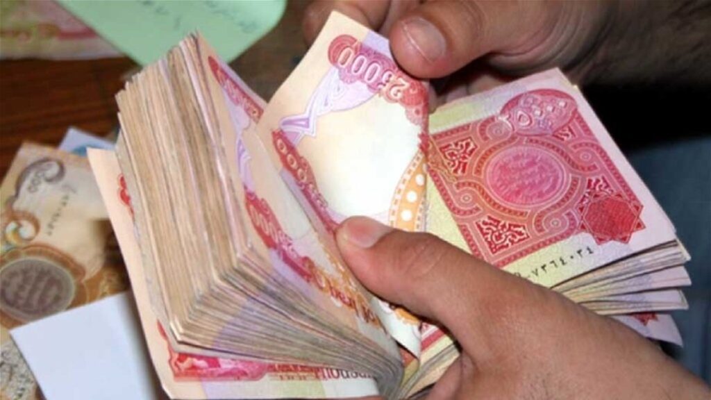 الحكومة تأمر باستخدام “الأمانات الضريبية” لتغطية الرواتب