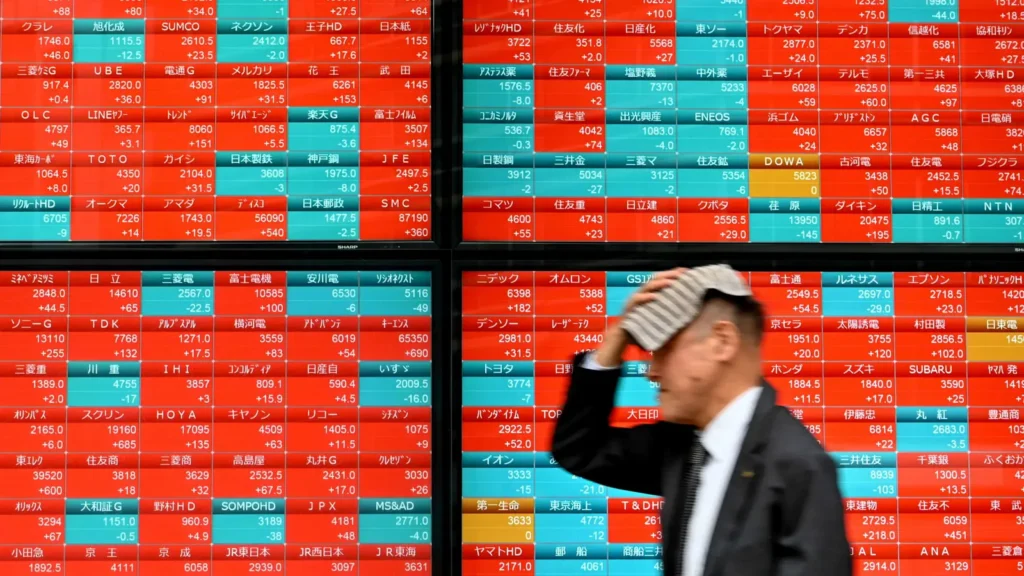 أسواق آسيا تهوي وفق بيانات قاتمة ومفاوضات غامضة