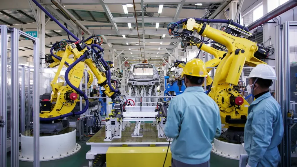 الصين تسرع وتيرة التخلي عن المكونات الأجنبية لـ”فك الارتباط” الاقتصادي بالخارج  