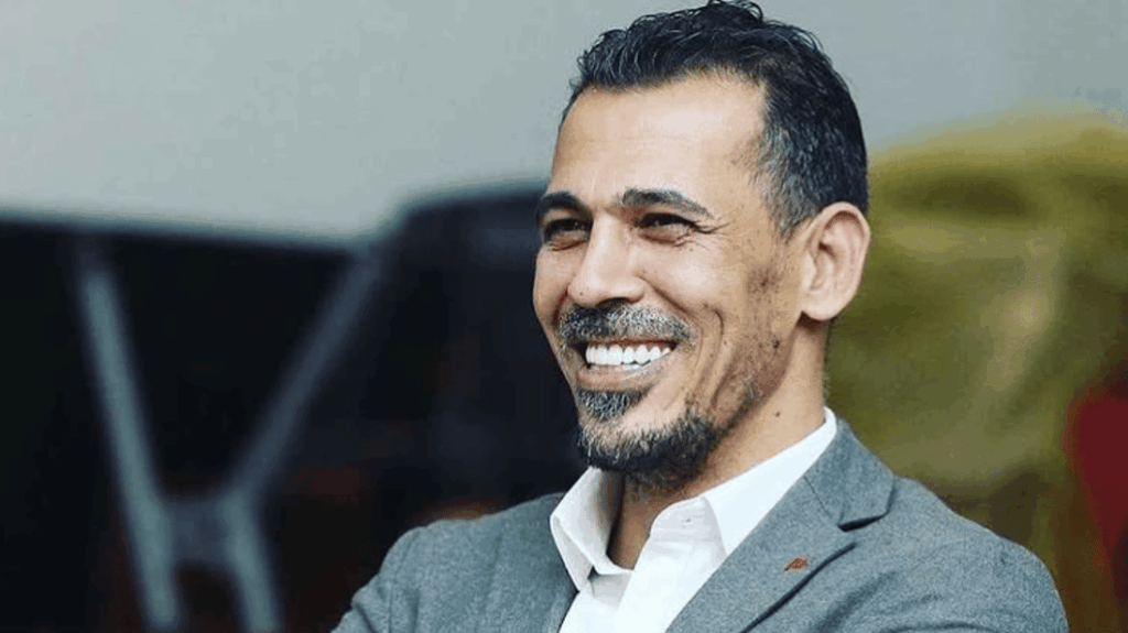 يونس محمود يطمح بـ”رئاسة الاتحاد” مستقبلاً ويتبرأ من فكرة “إقصاء” درجال