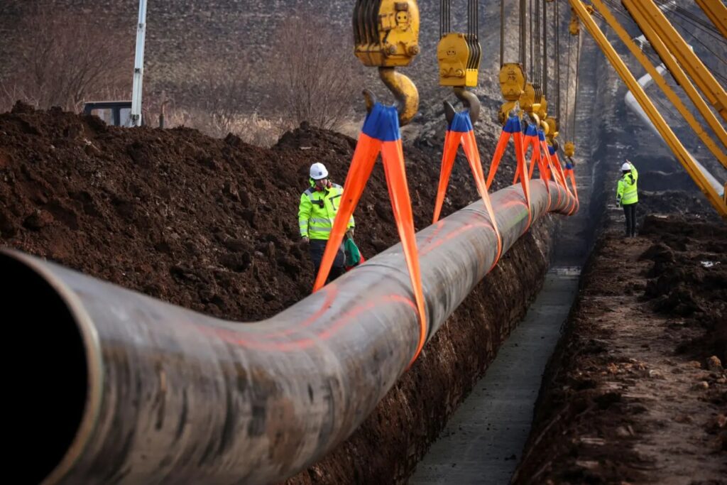 دولة عربية تشارك أضخم مشاريع الطاقة العالمية بكلفة 25 مليار دولار